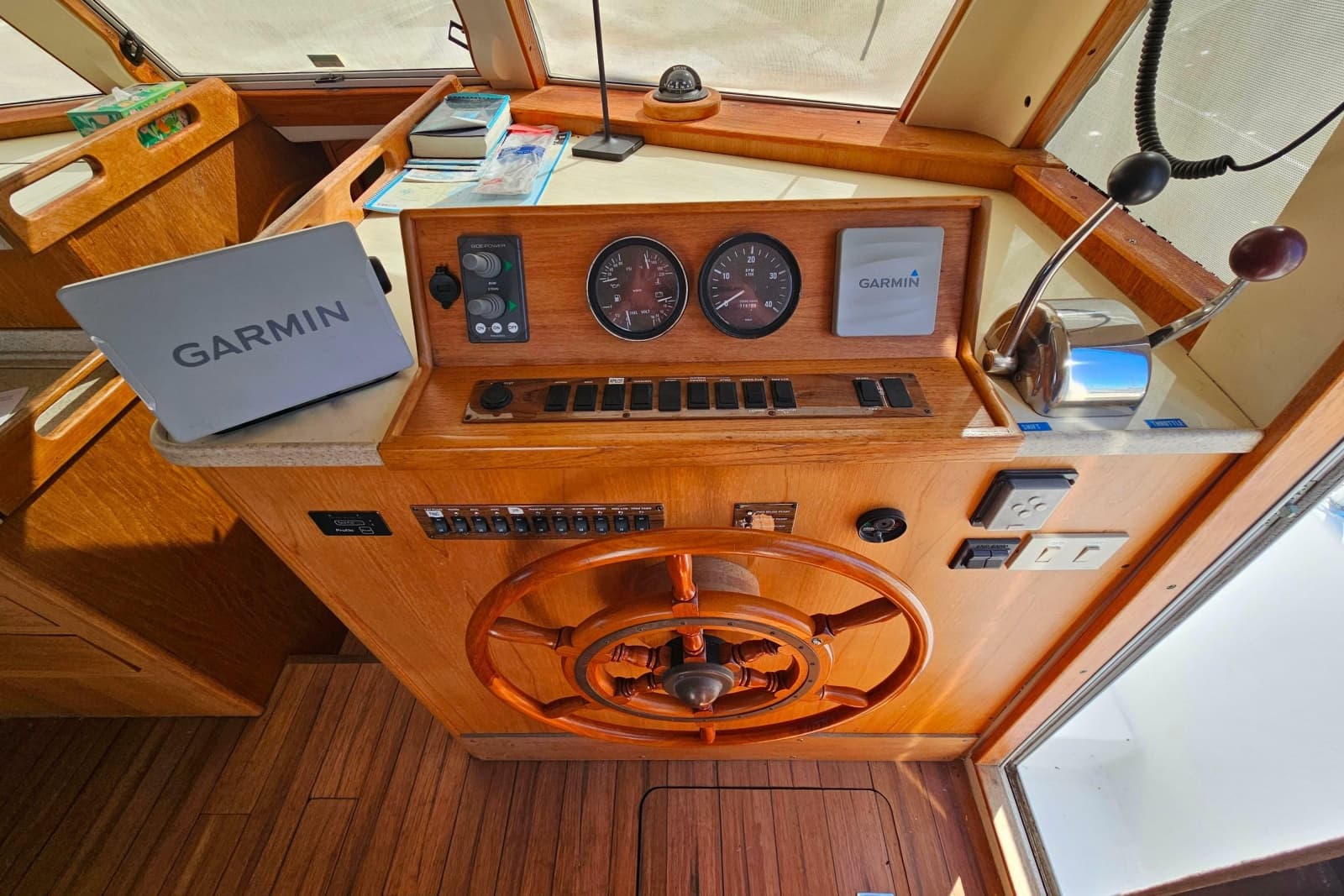 2000 Mainship 39 Trawler - Photo 26