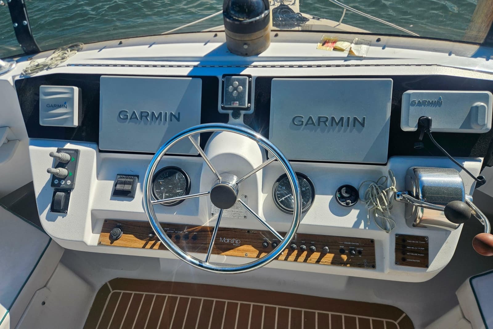 2000 Mainship 39 Trawler - Photo 24