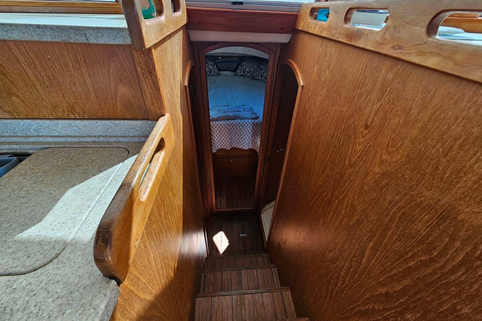 2000 Mainship 39 Trawler - Photo 38
