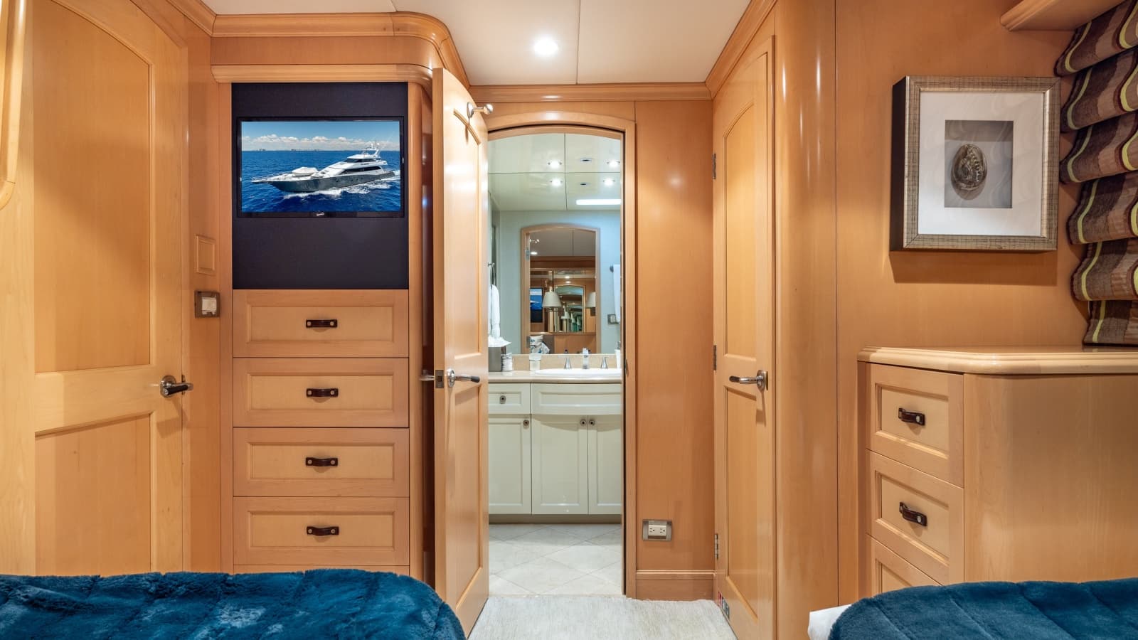 1998 Trinity Yachts  - Photo 36