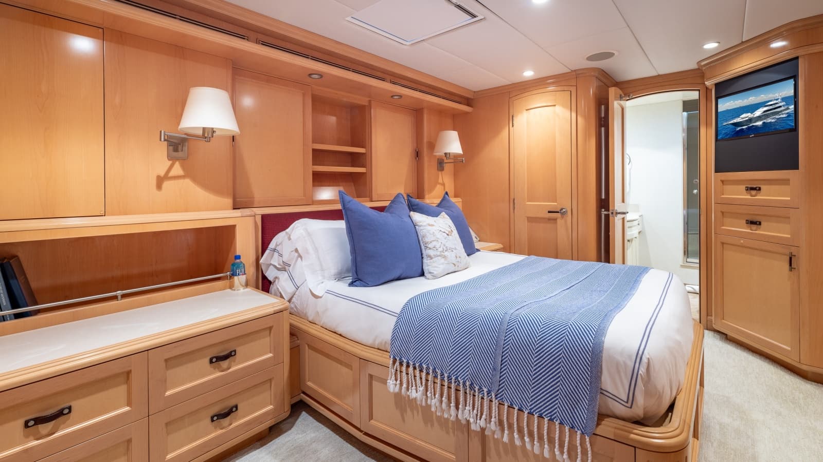 1998 Trinity Yachts  - Photo 38