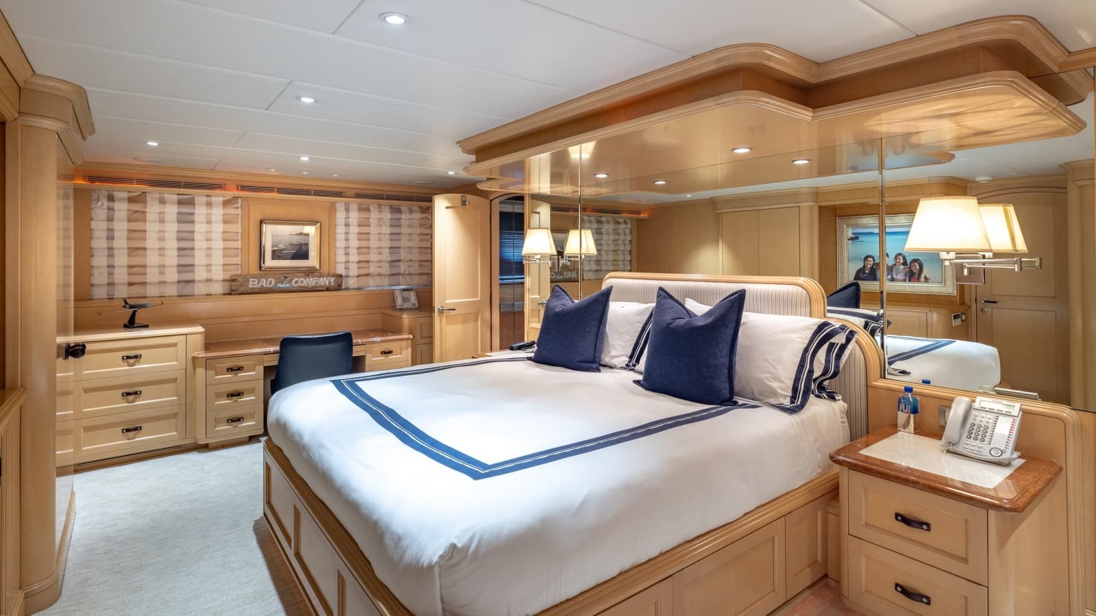 1998 Trinity Yachts  - Photo 24