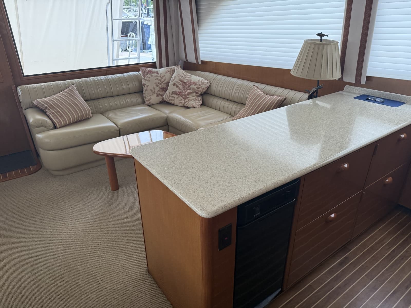 2000 Viking 55 Convertible - Photo 21