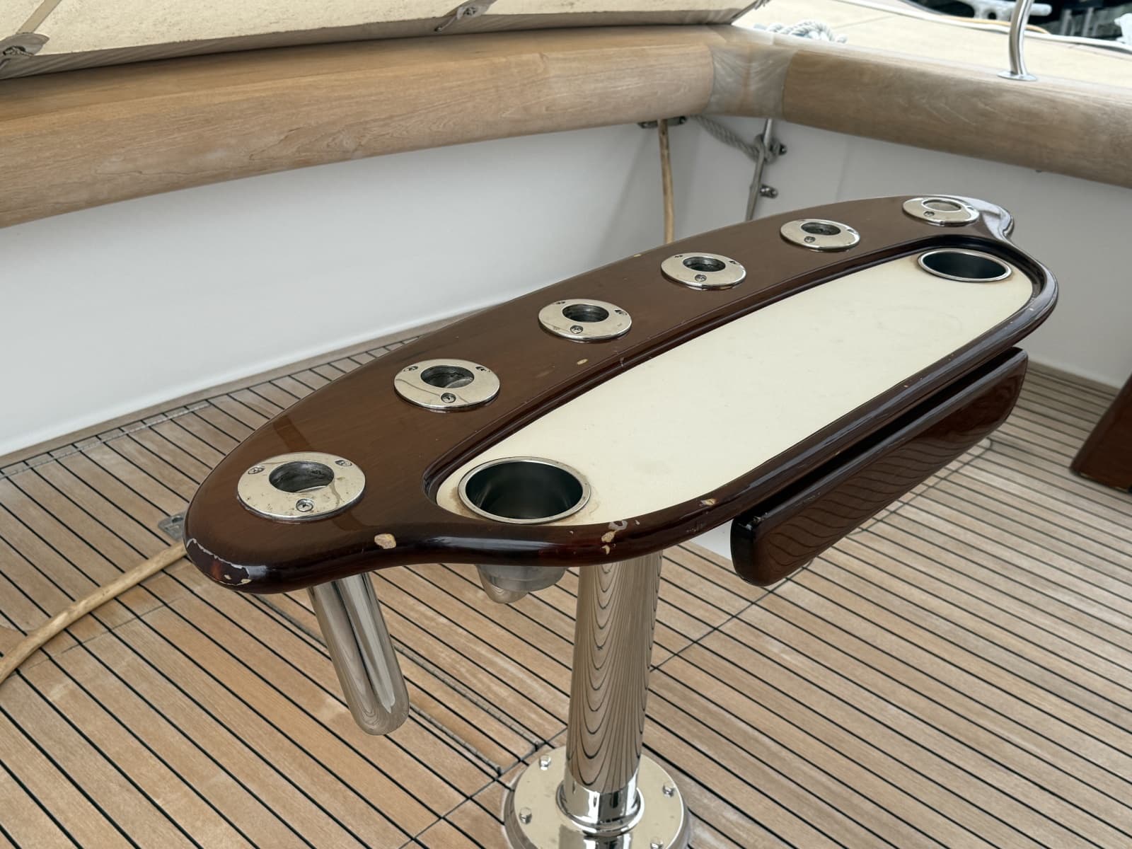 2000 Viking 55 Convertible - Photo 18