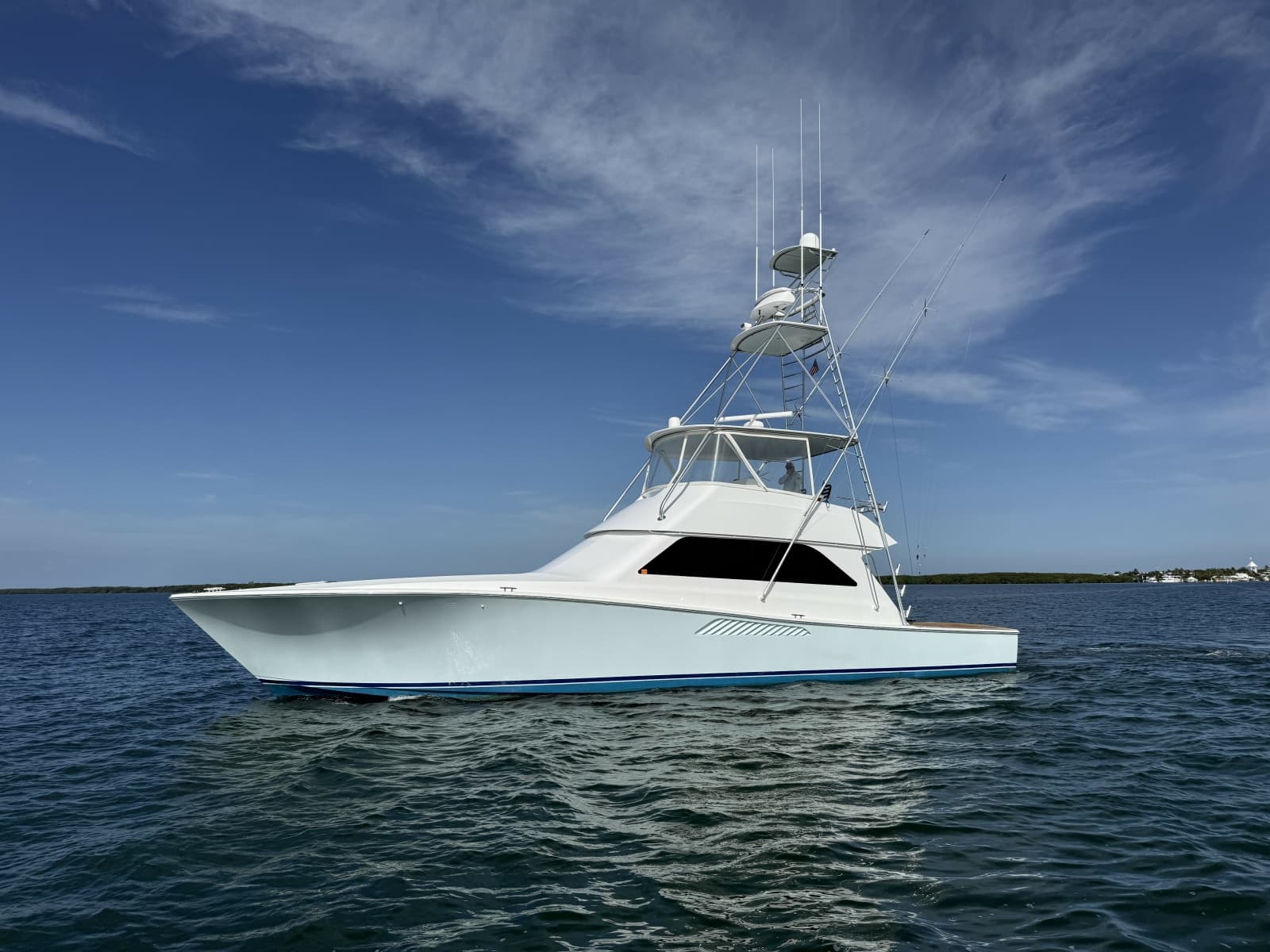 2000 Viking 55 Convertible - Photo 1