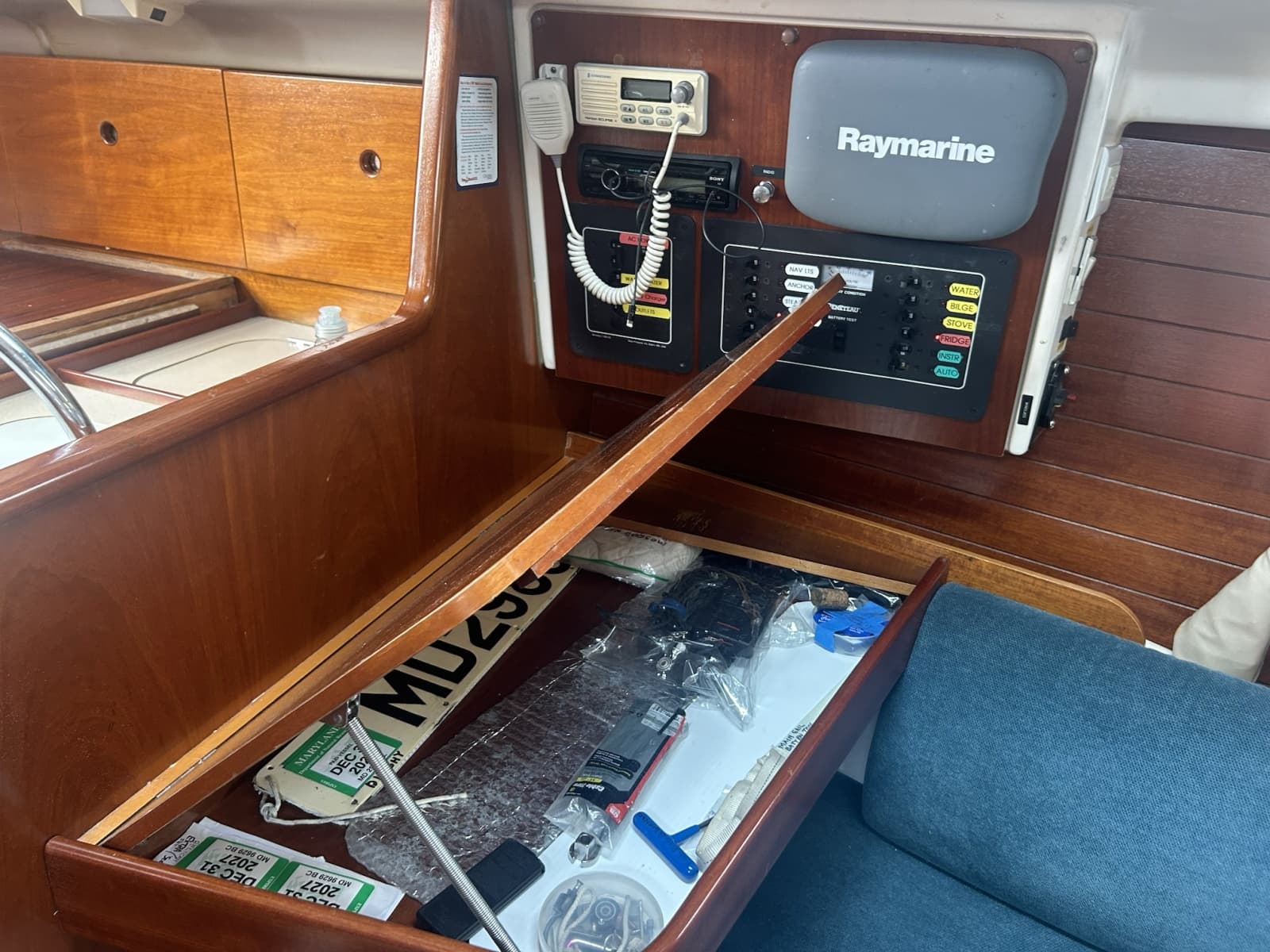 1996 Beneteau Oceanis 321 - Photo 50