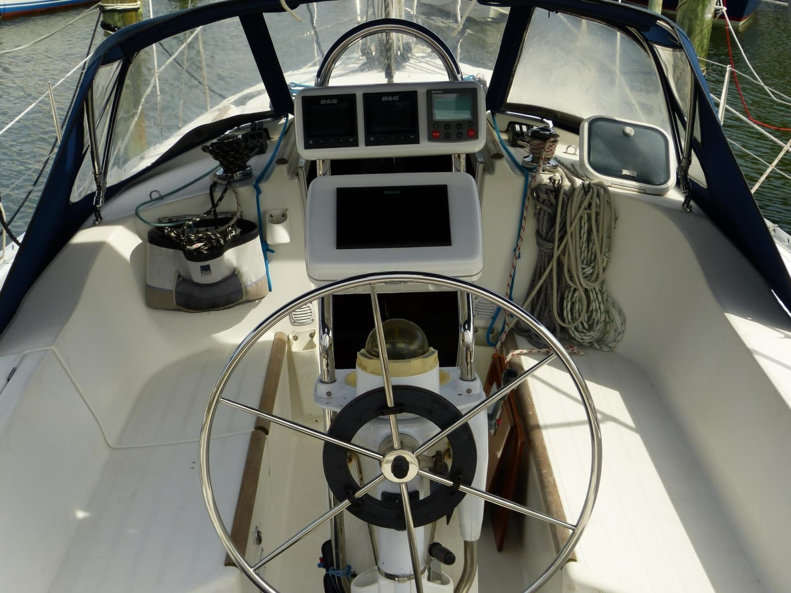 1996 Beneteau Oceanis 321 - Photo 74