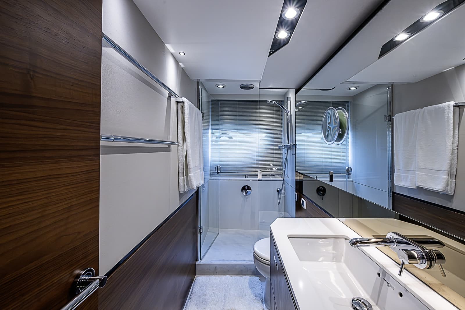 2017 Princess S65 - Photo 56