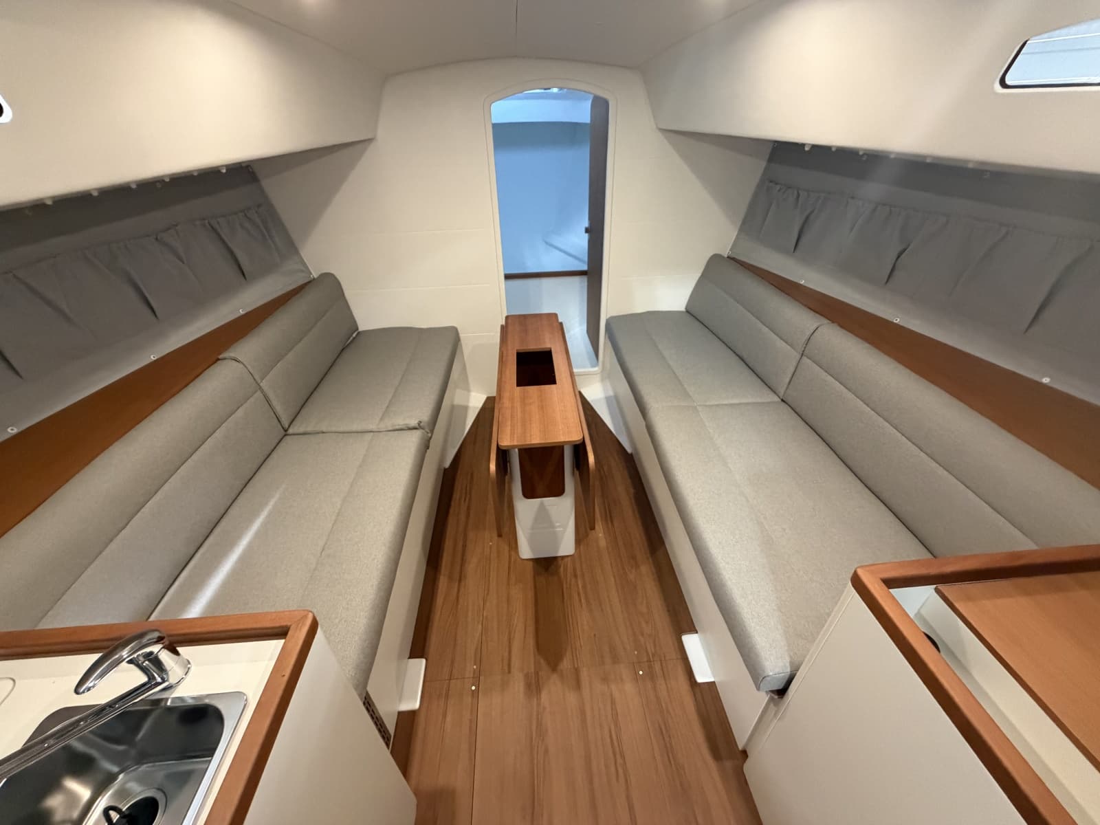 2026 J Boats  - Photo 10