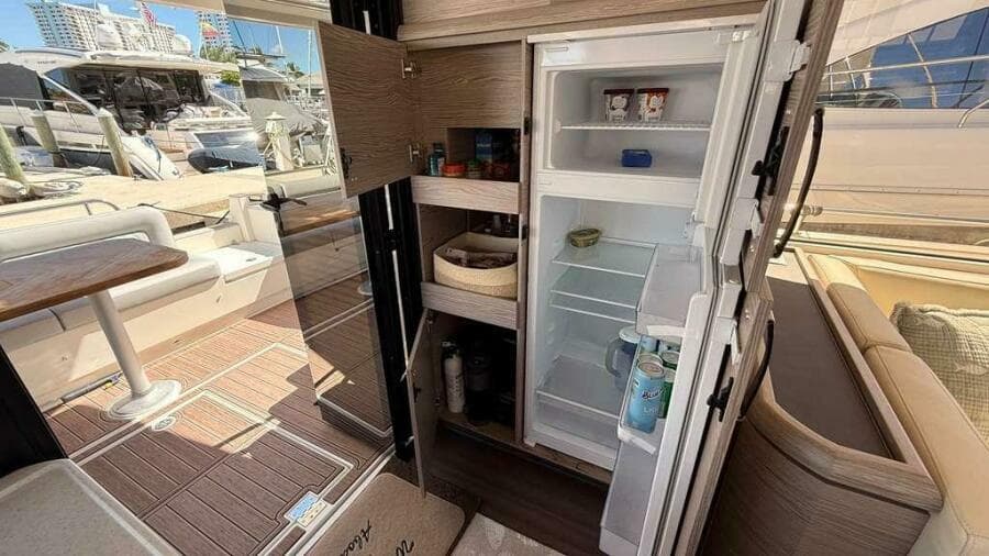2024 Greenline 48 Fly Hybrid - Photo 32