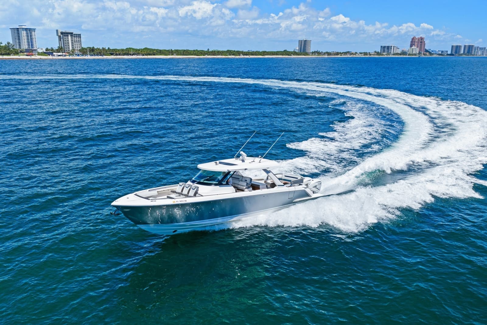 2020 Tiara Yachts  - Photo 11
