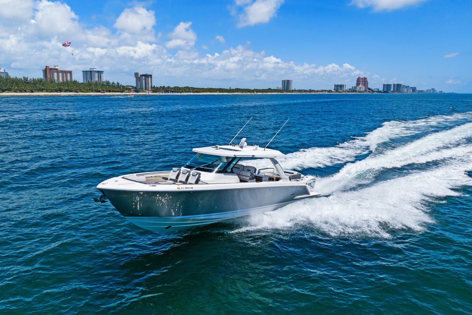 2020 Tiara Yachts  - Photo 9