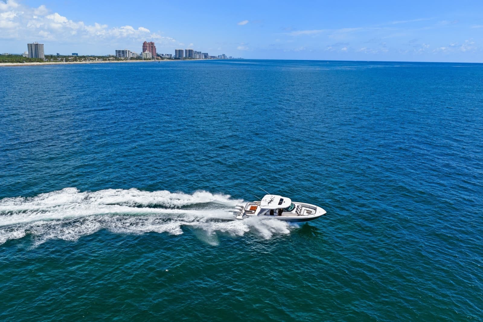 2020 Tiara Yachts  - Photo 13
