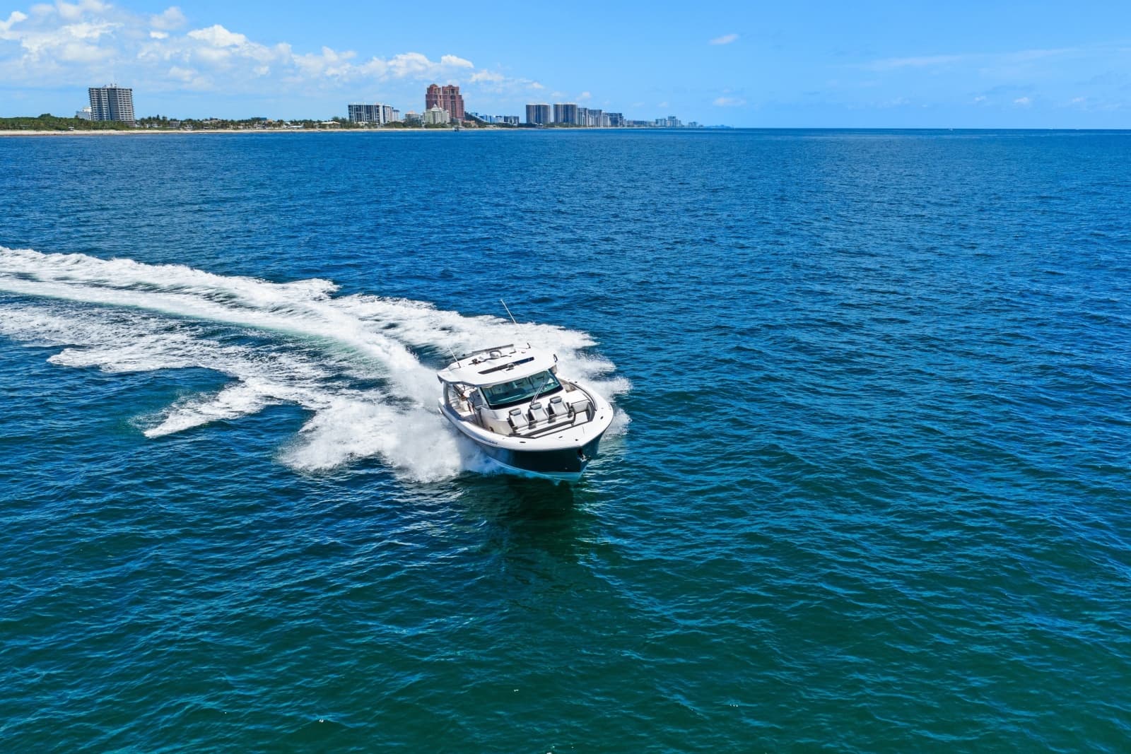 2020 Tiara Yachts  - Photo 12