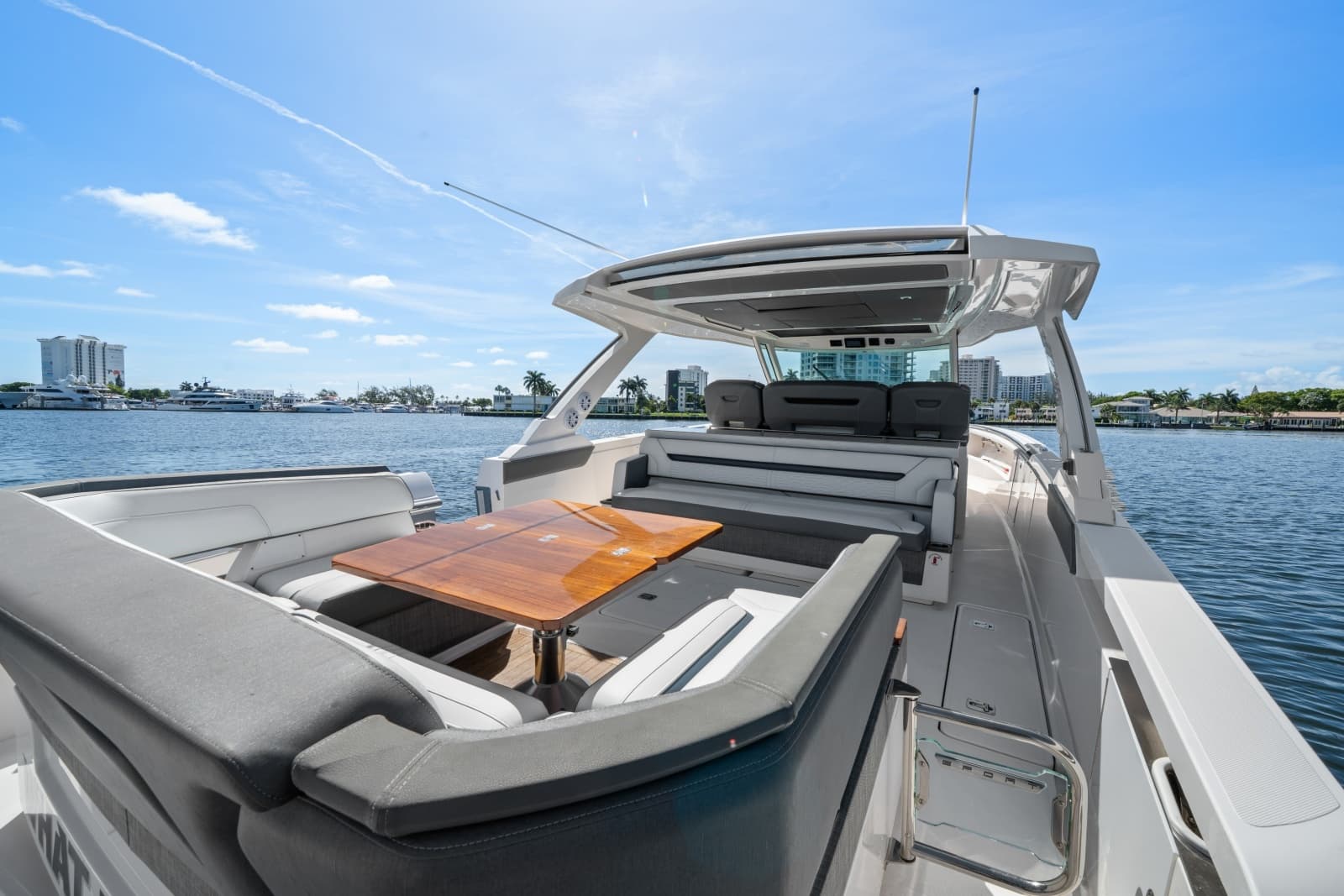 2020 Tiara Yachts  - Photo 40