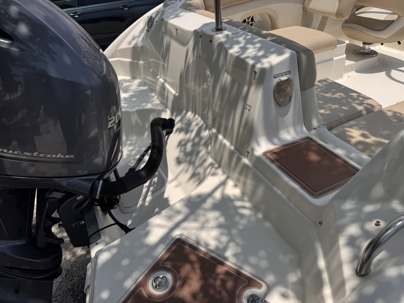 2018 NauticStar 243 DC - Photo 8