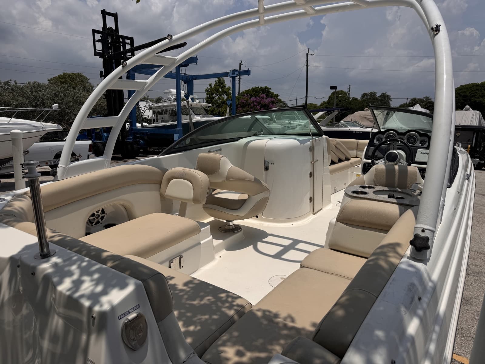 2018 NauticStar 243 DC - Photo 9