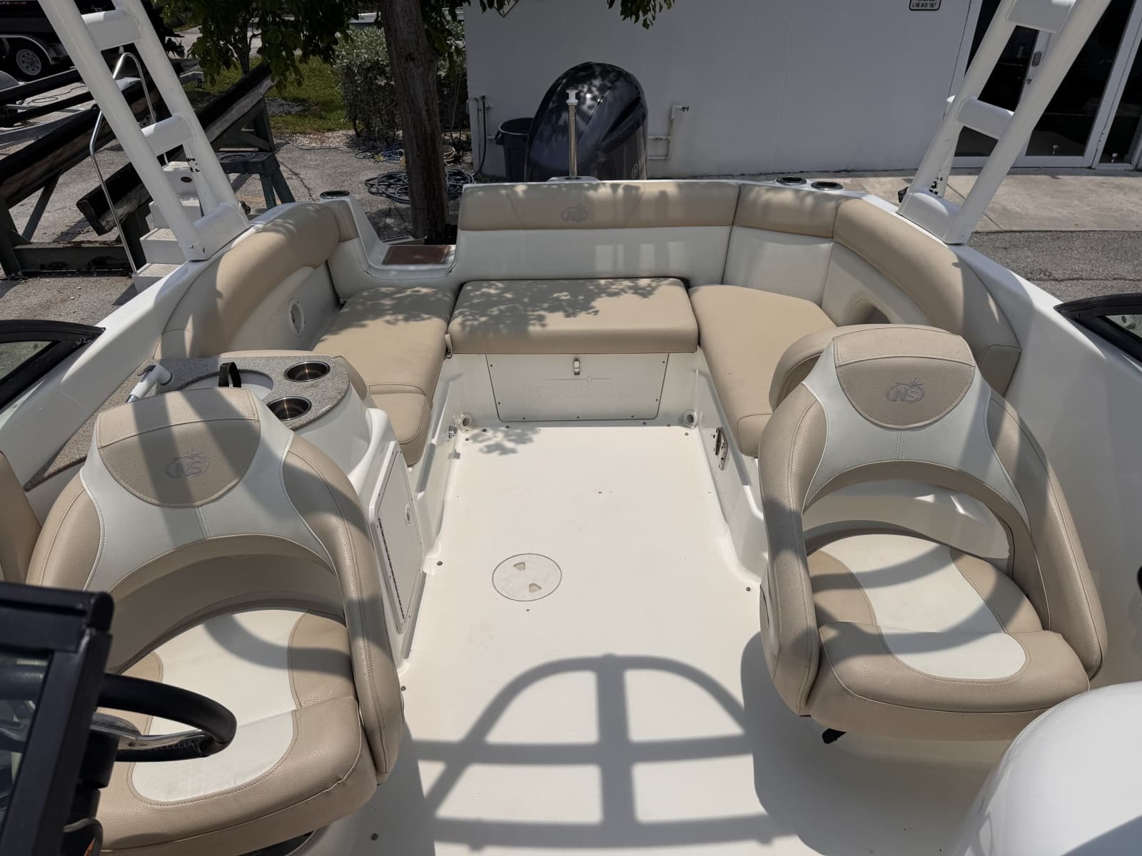 2018 NauticStar 243 DC - Photo 13
