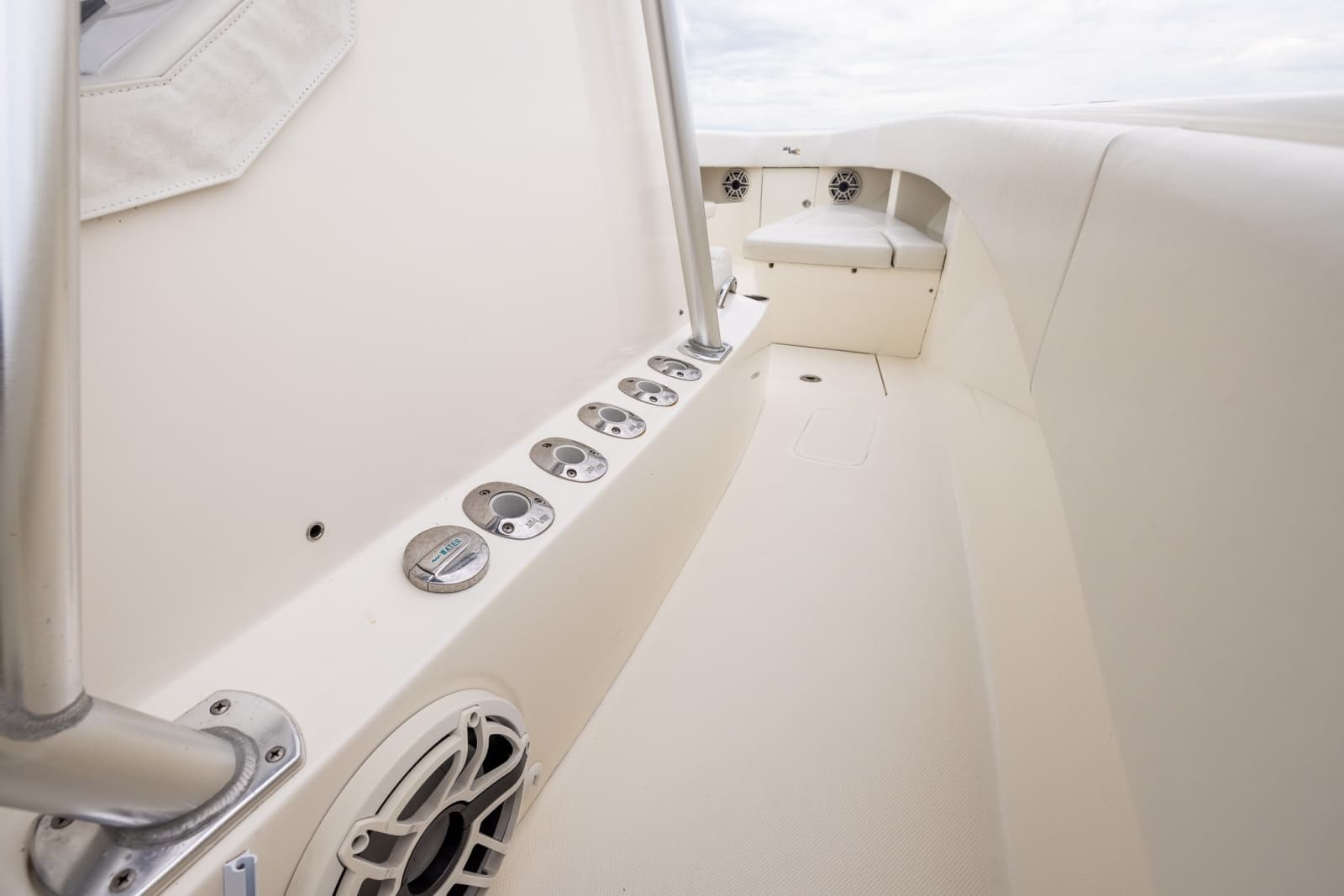 2019 SeaVee 322Z - Photo 24