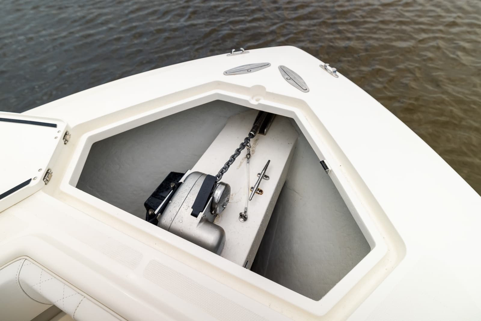 2019 SeaVee 322Z - Photo 18