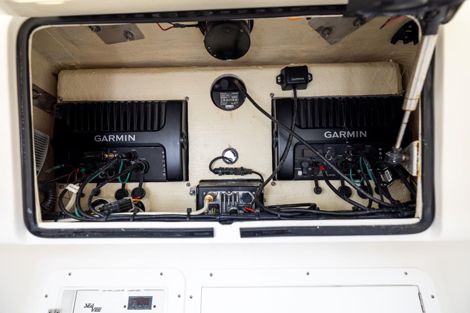 2019 SeaVee 322Z - Photo 61