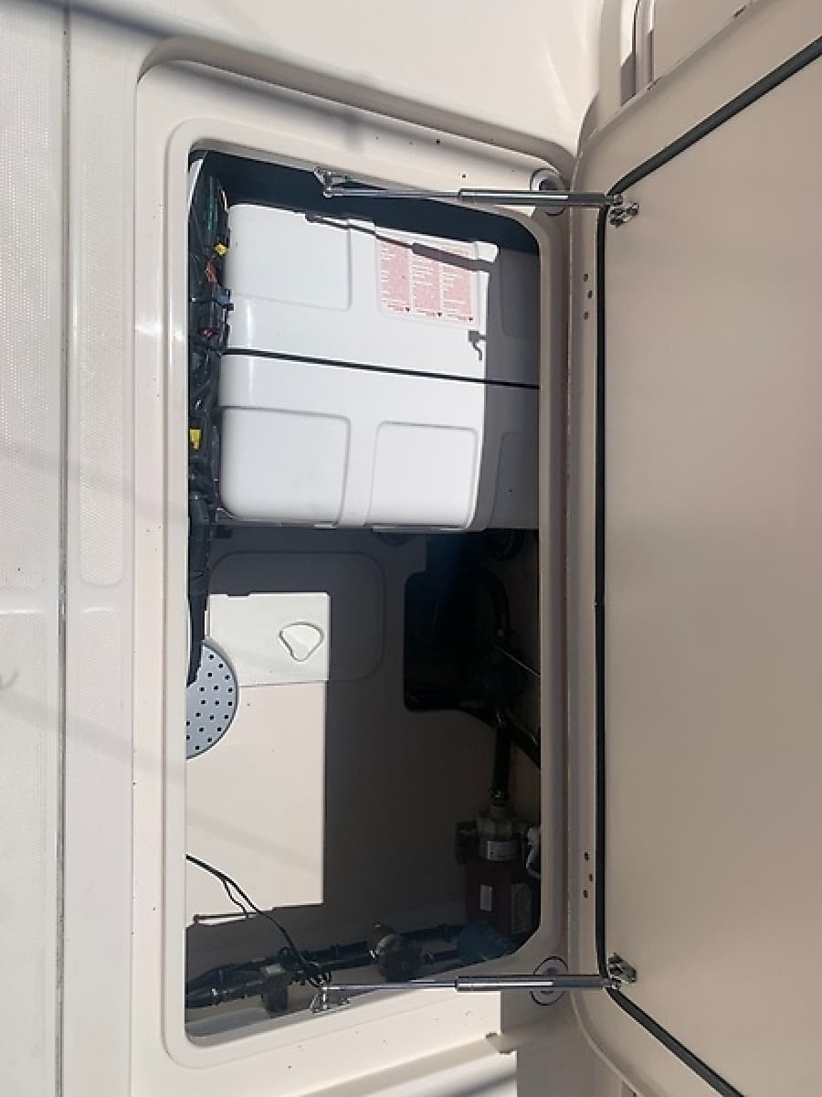 2020 Grady-White 370 Express - Photo 52