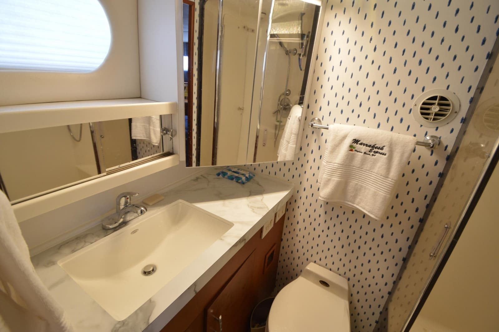 1995 Ocean Cockpit Motor Yacht - Photo 36