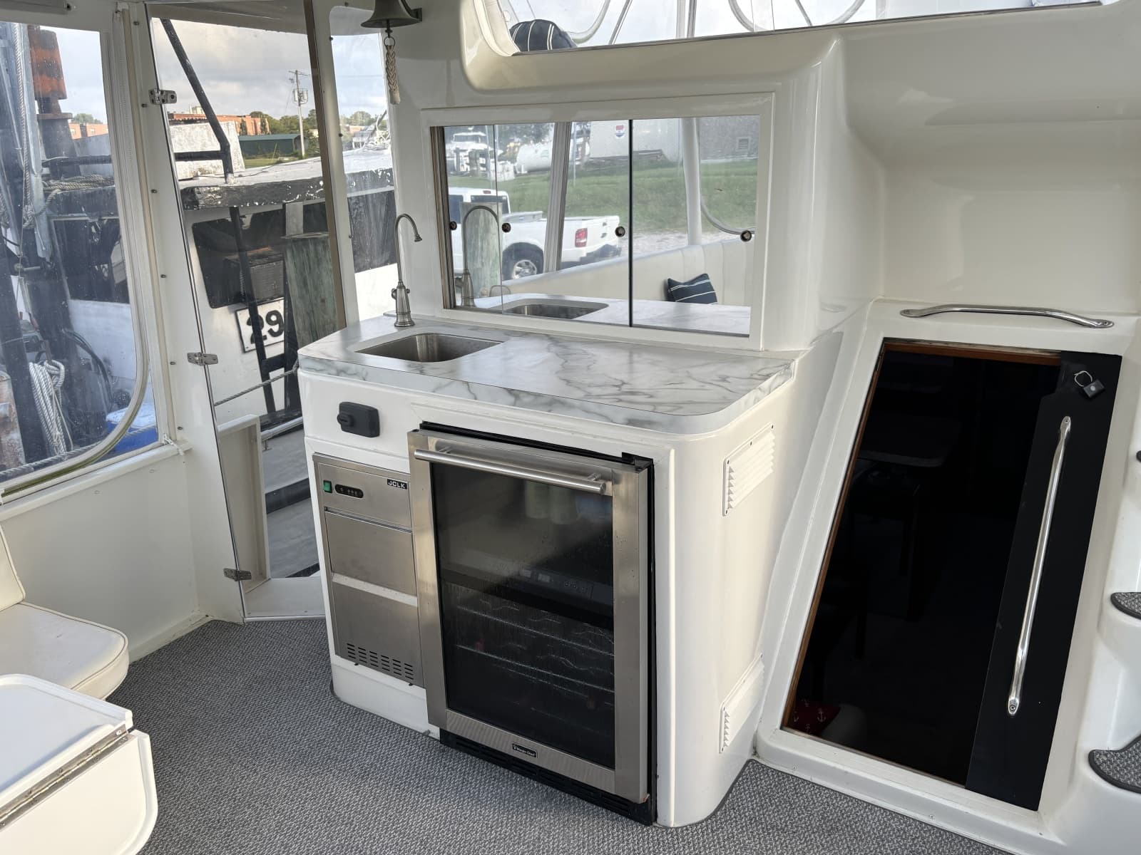 1995 Ocean Cockpit Motor Yacht - Photo 38