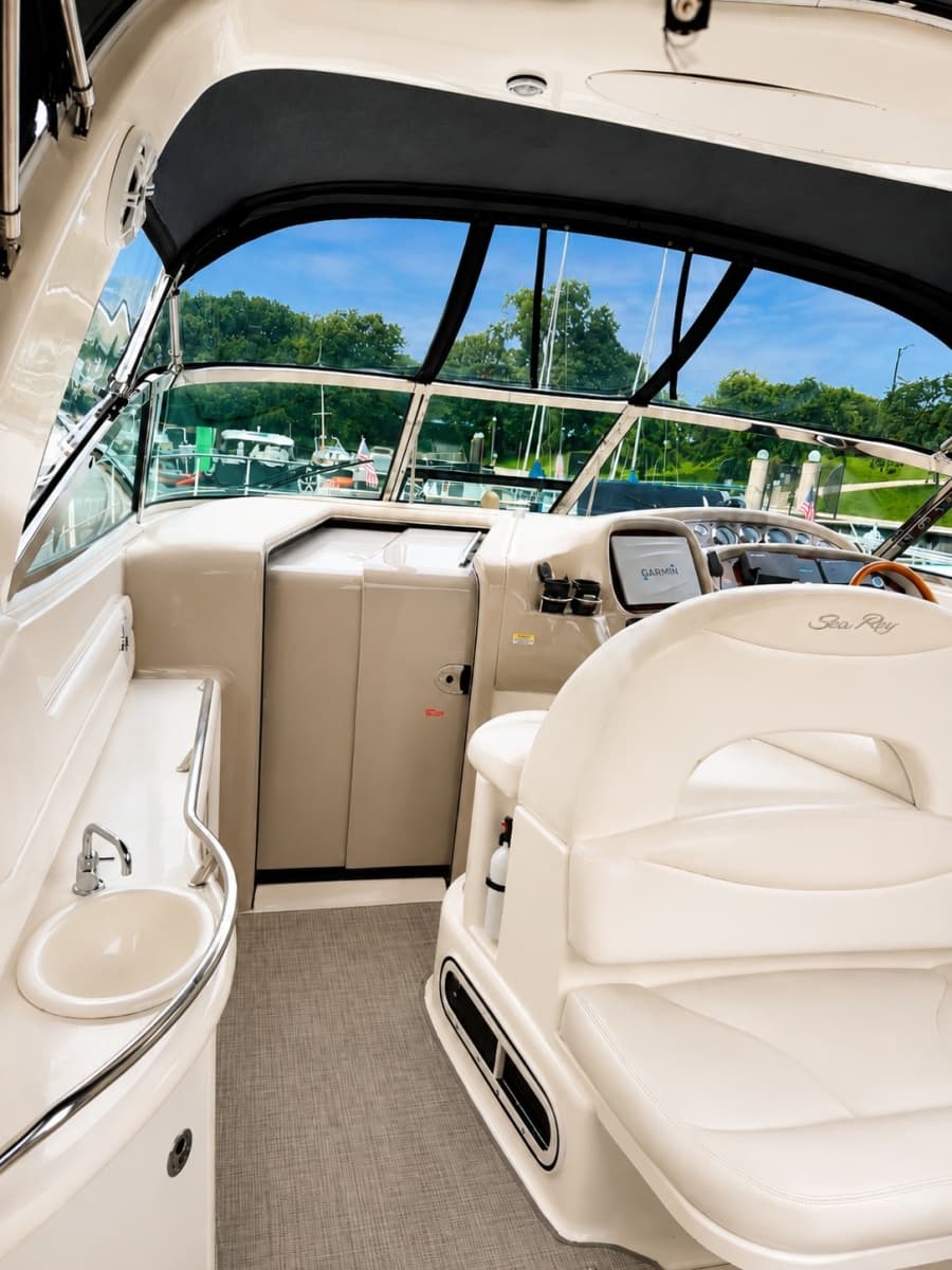 2001 Sea Ray 380 Sundancer - Photo 5