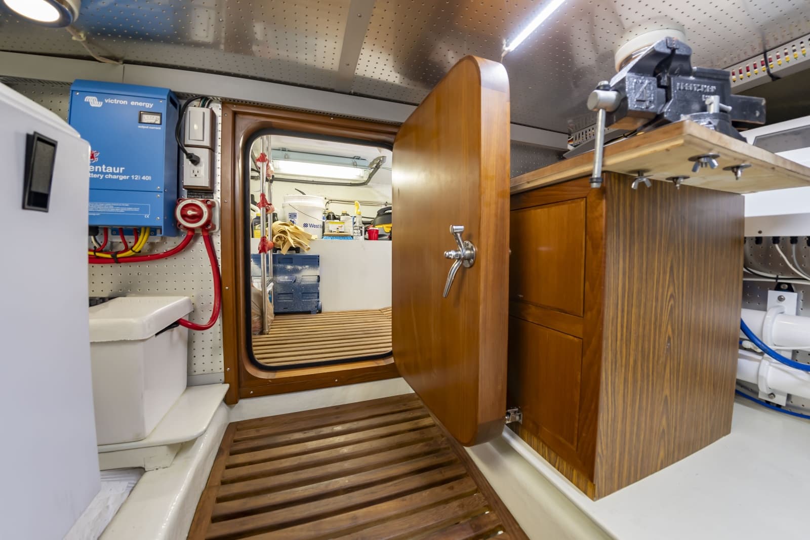 2016 DeFever Euro 52 - Photo 82