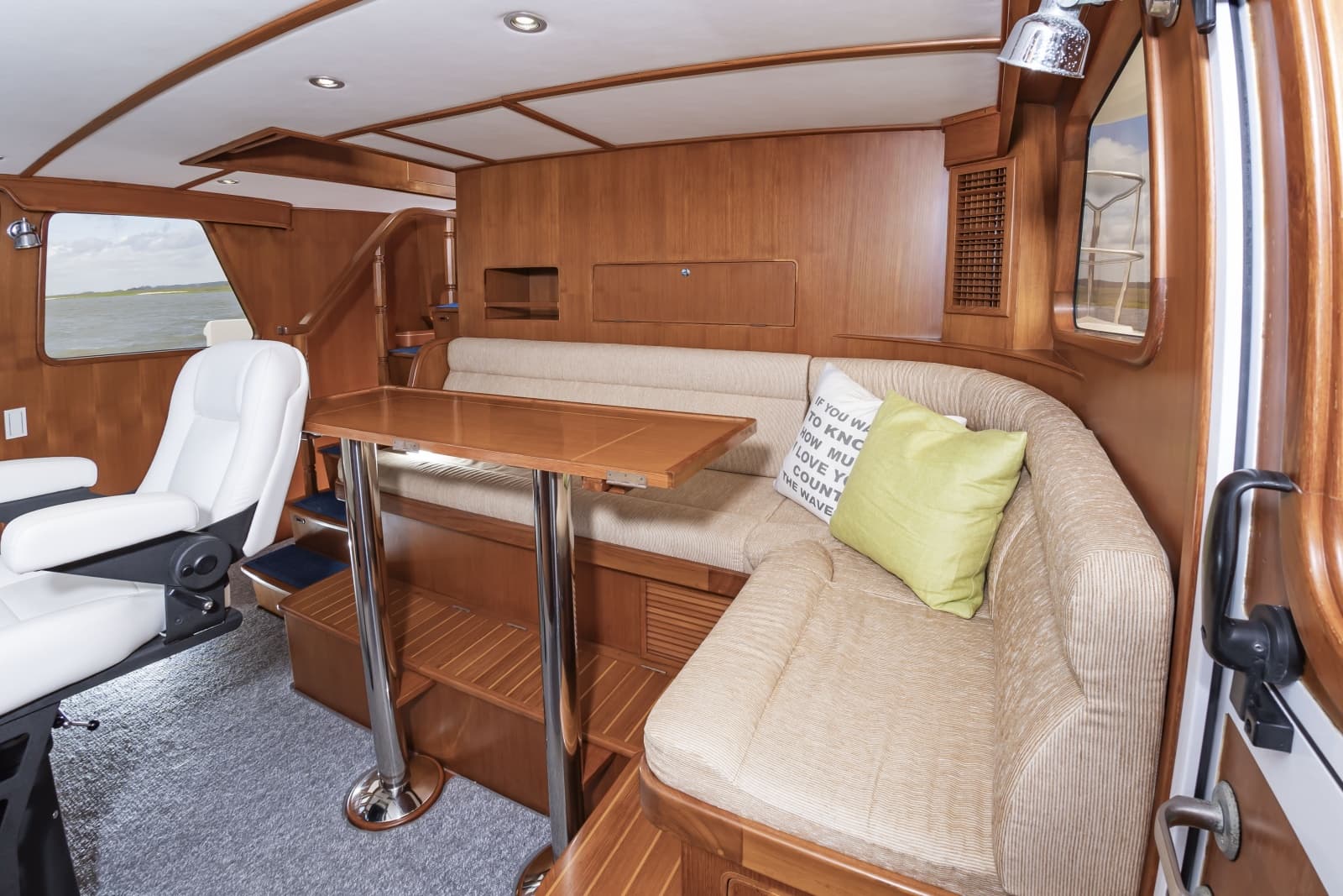 2016 DeFever Euro 52 - Photo 53