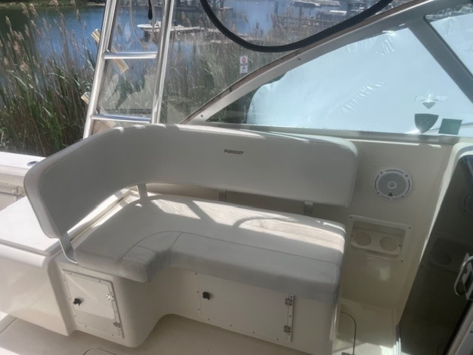 2003 Pursuit Express - Photo 28