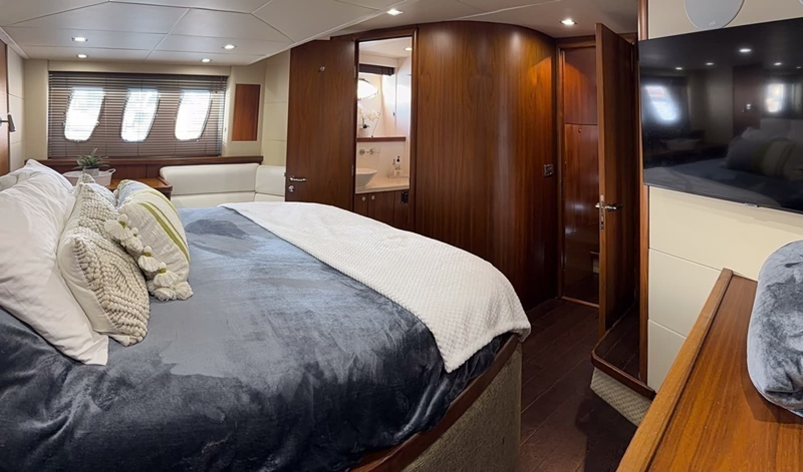 2009 Sunseeker Predator - Photo 31