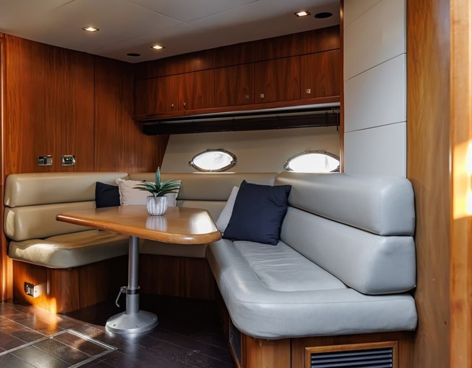 2009 Sunseeker Predator - Photo 52