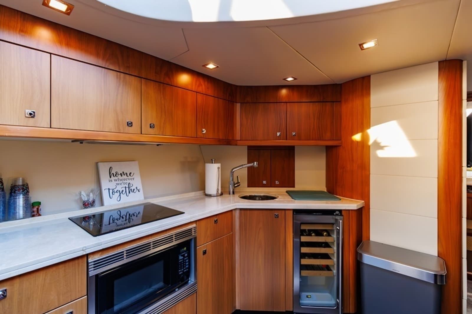 2009 Sunseeker Predator - Photo 51
