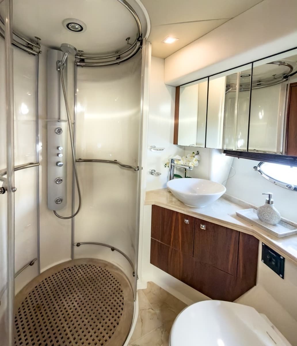 2009 Sunseeker Predator - Photo 36
