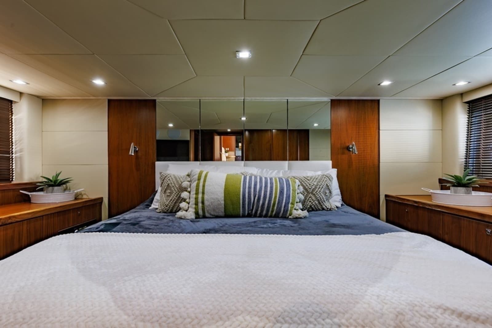 2009 Sunseeker Predator - Photo 41