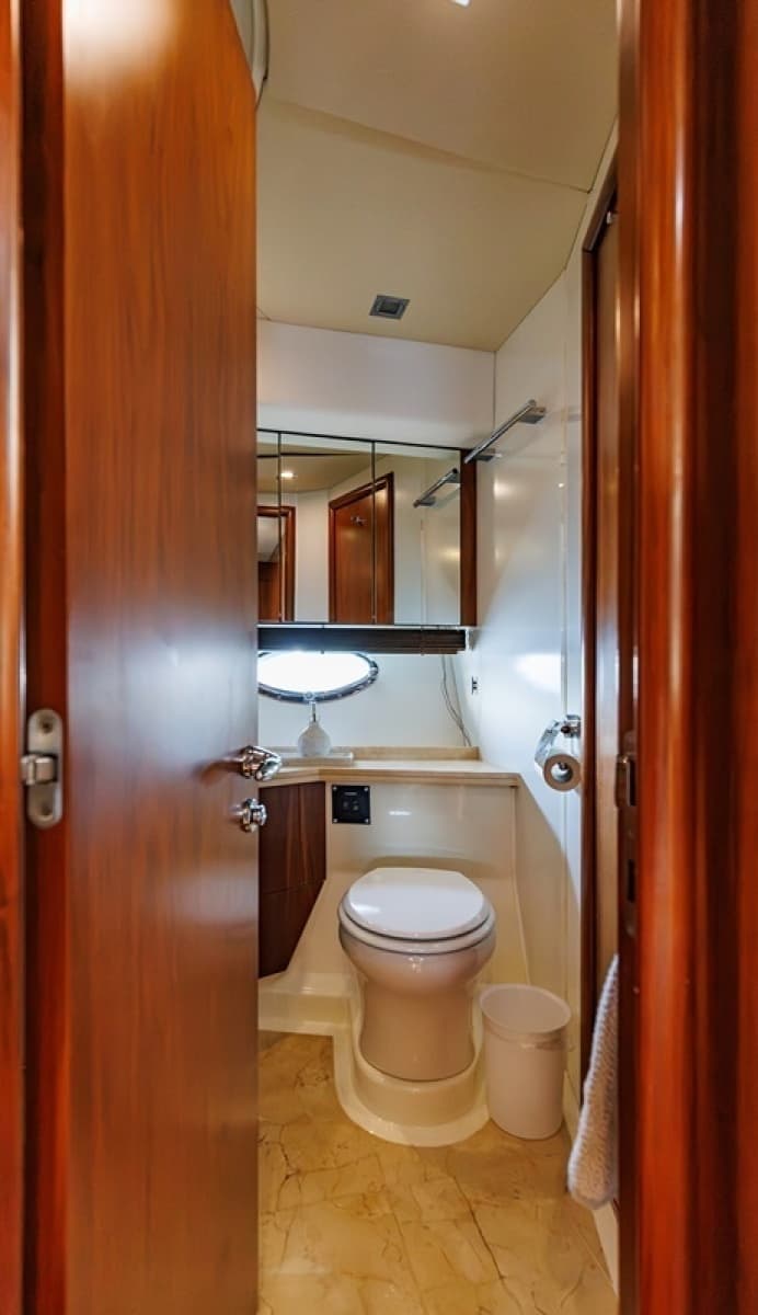 2009 Sunseeker Predator - Photo 34
