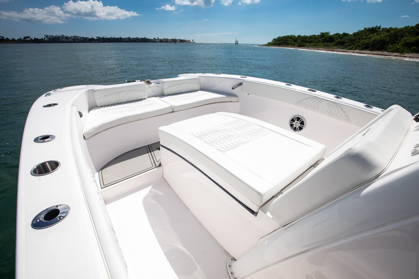 2025 Twin Vee 280 GFX2 CC - Photo 10