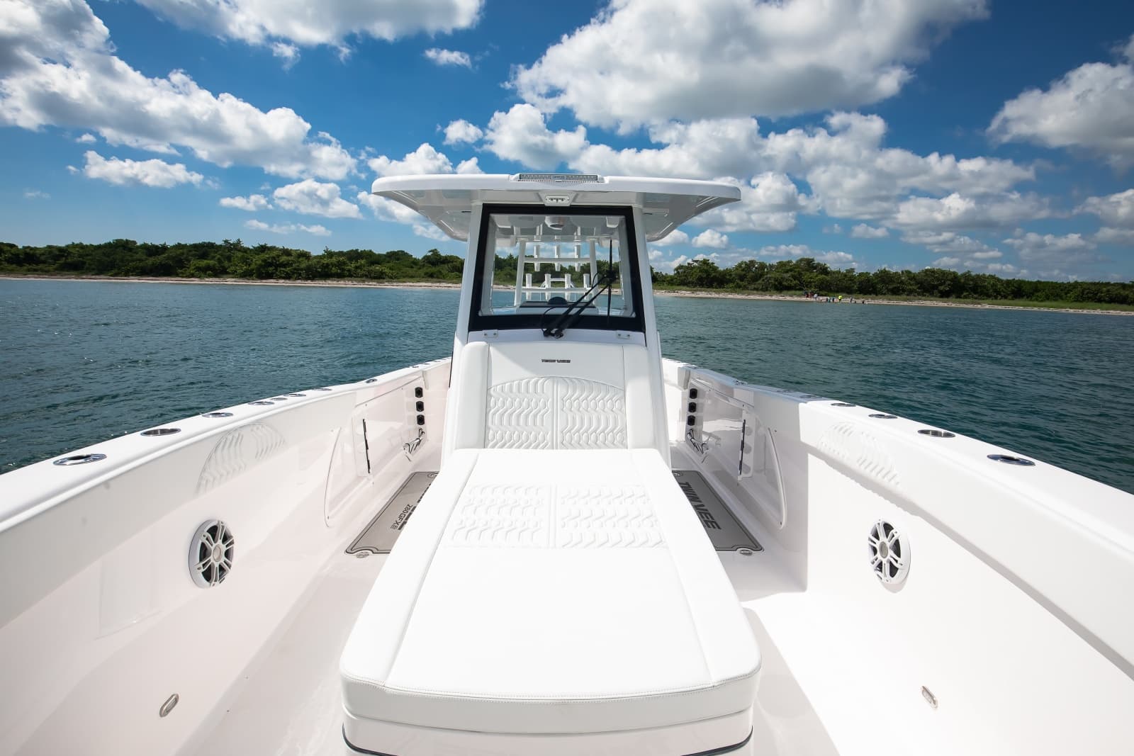 2025 Twin Vee 280 GFX2 CC - Photo 11