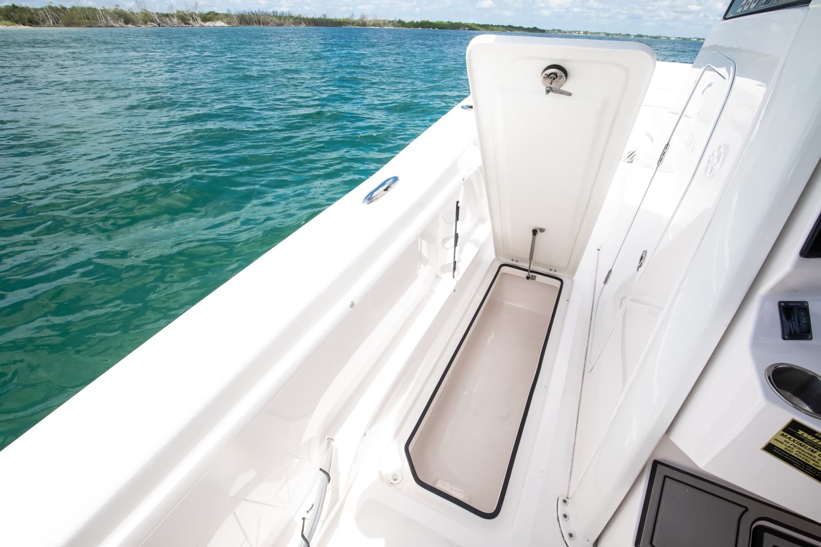 2025 Twin Vee 280 GFX2 CC - Photo 12