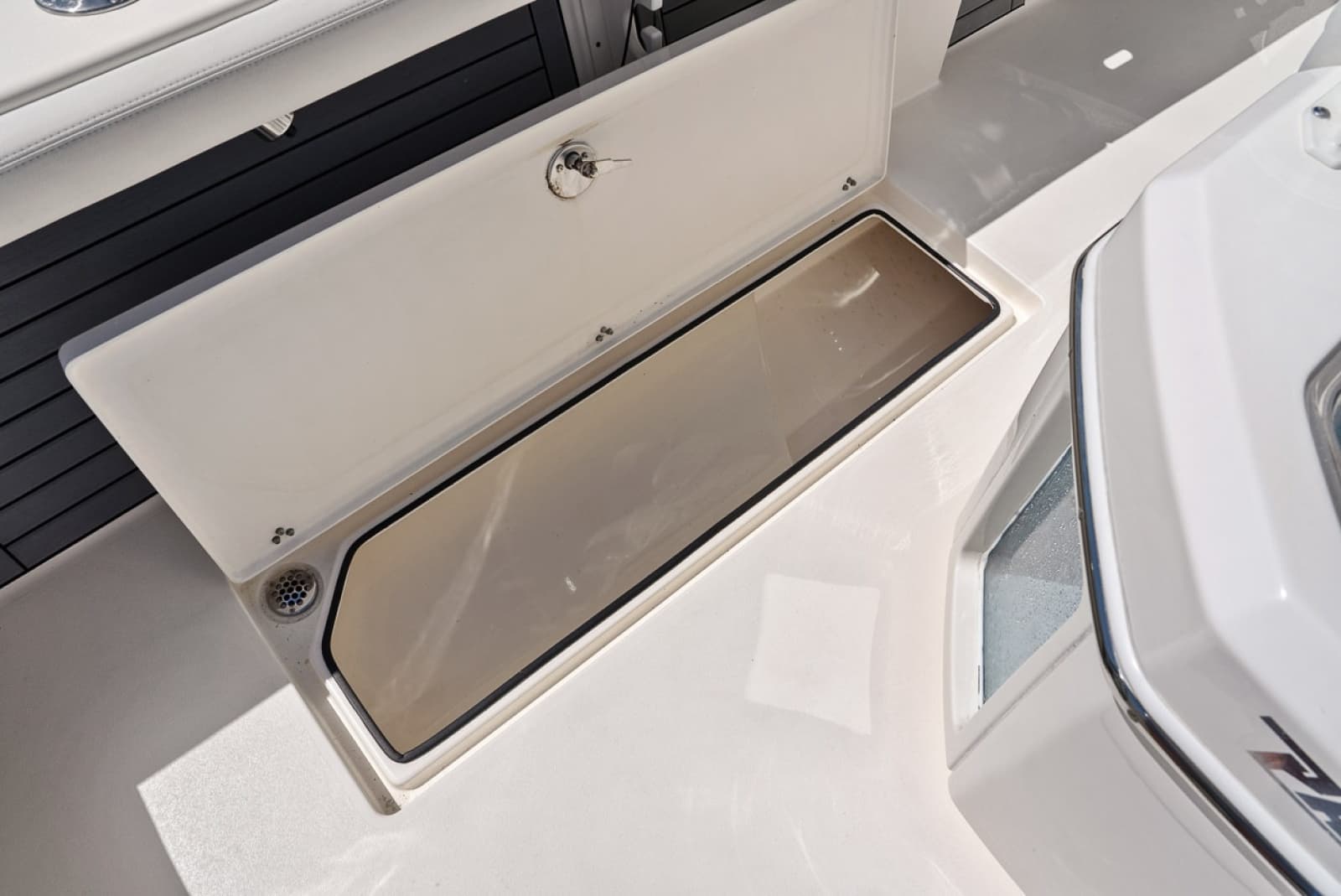 2021 Pathfinder 2700 Open - Photo 17