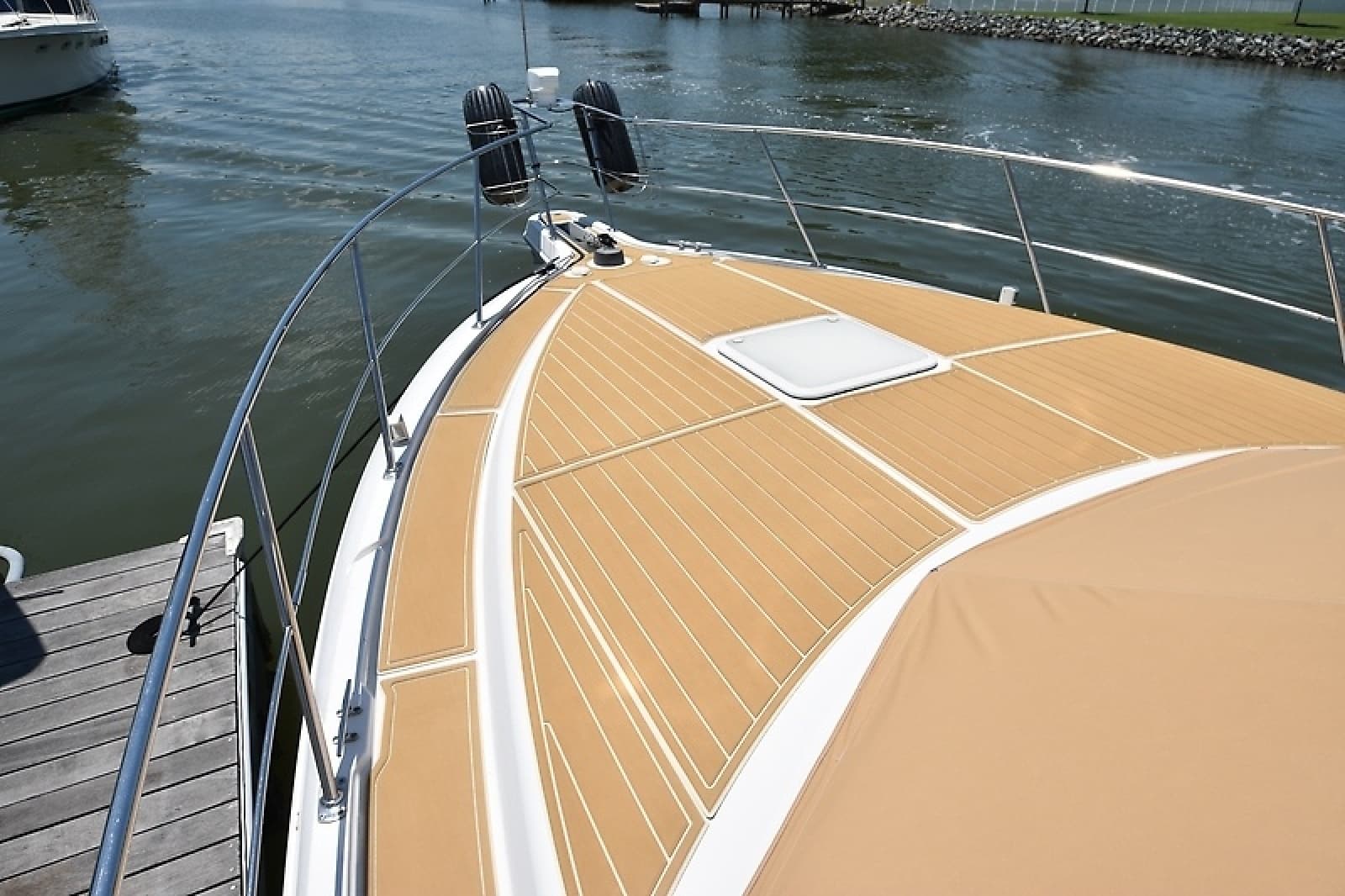 2001 Carver 356 Motoryacht - Photo 51