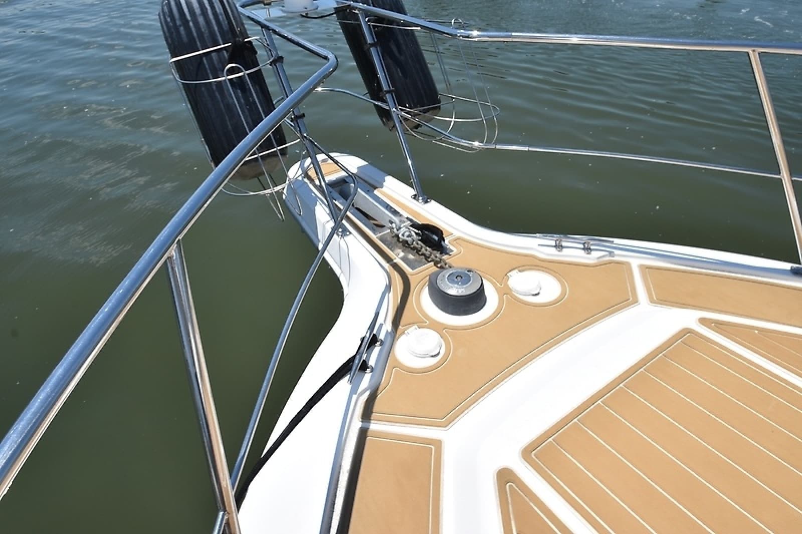 2001 Carver 356 Motoryacht - Photo 52