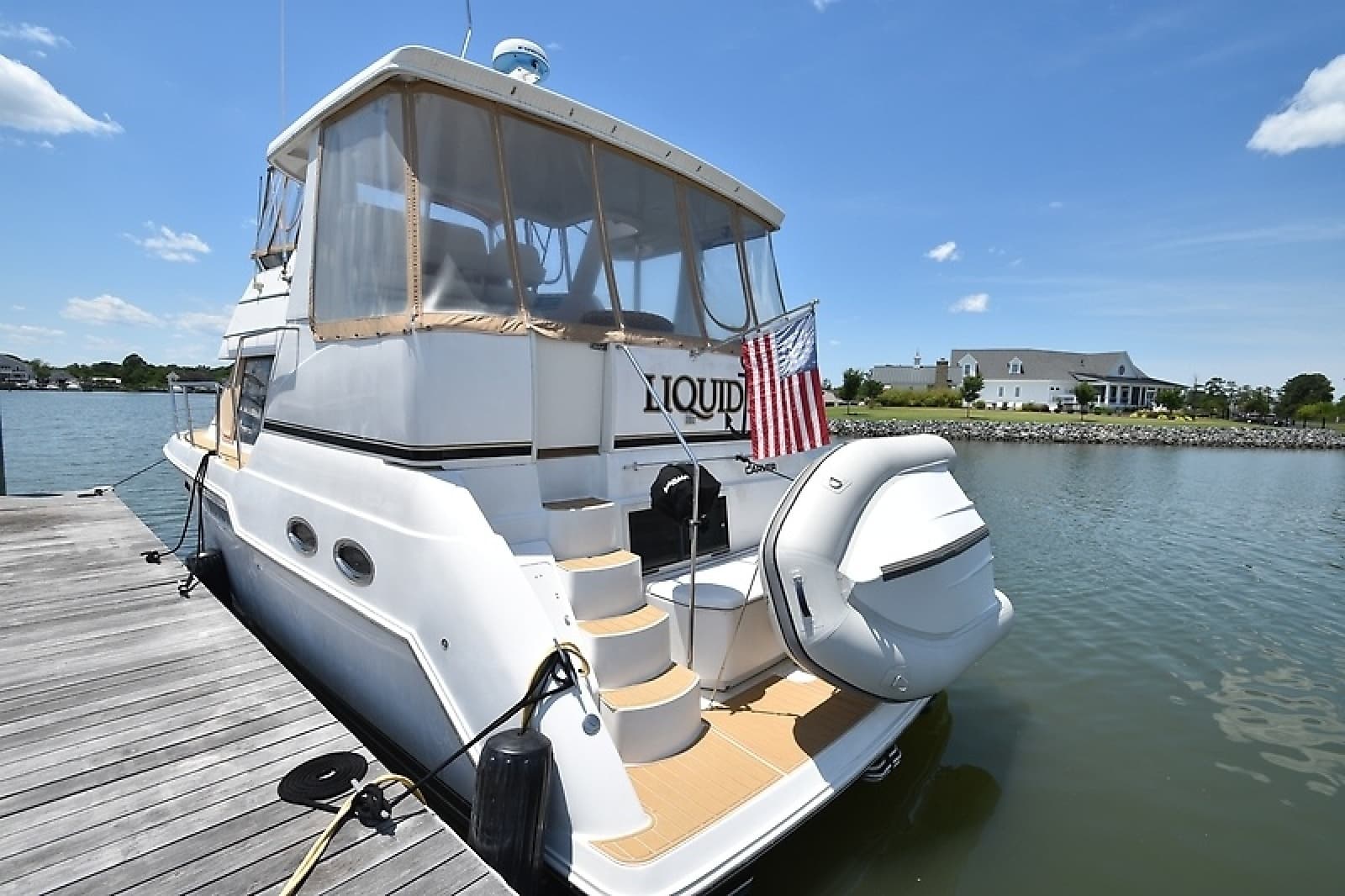 2001 Carver 356 Motoryacht - Photo 4