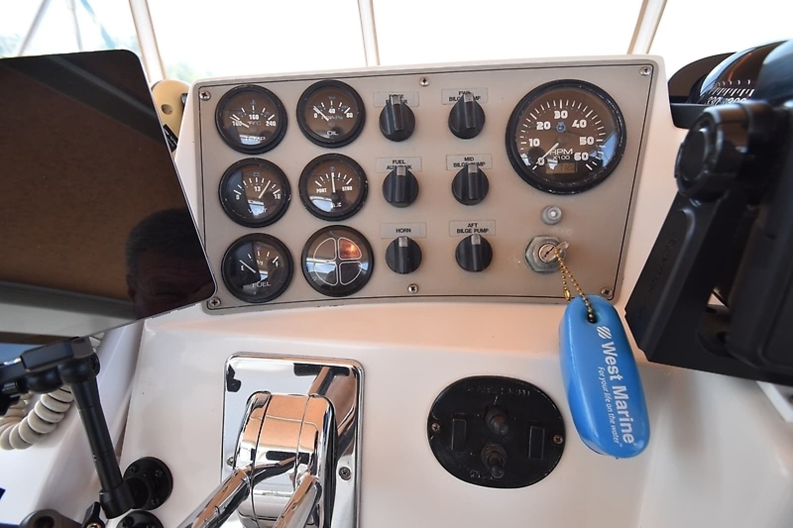 2001 Carver 356 Motoryacht - Photo 19