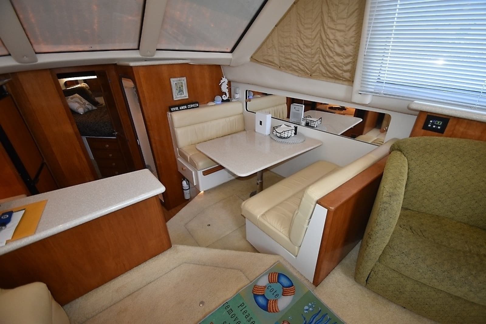 2001 Carver 356 Motoryacht - Photo 29