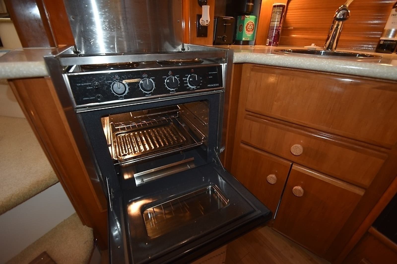 2001 Carver 356 Motoryacht - Photo 34