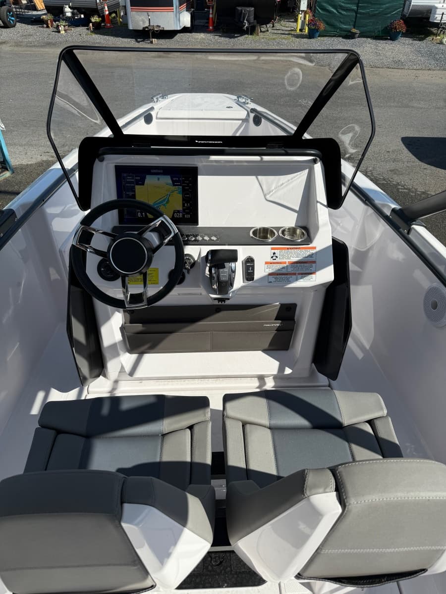 2022 Axopar 22 T-Top - Photo 3