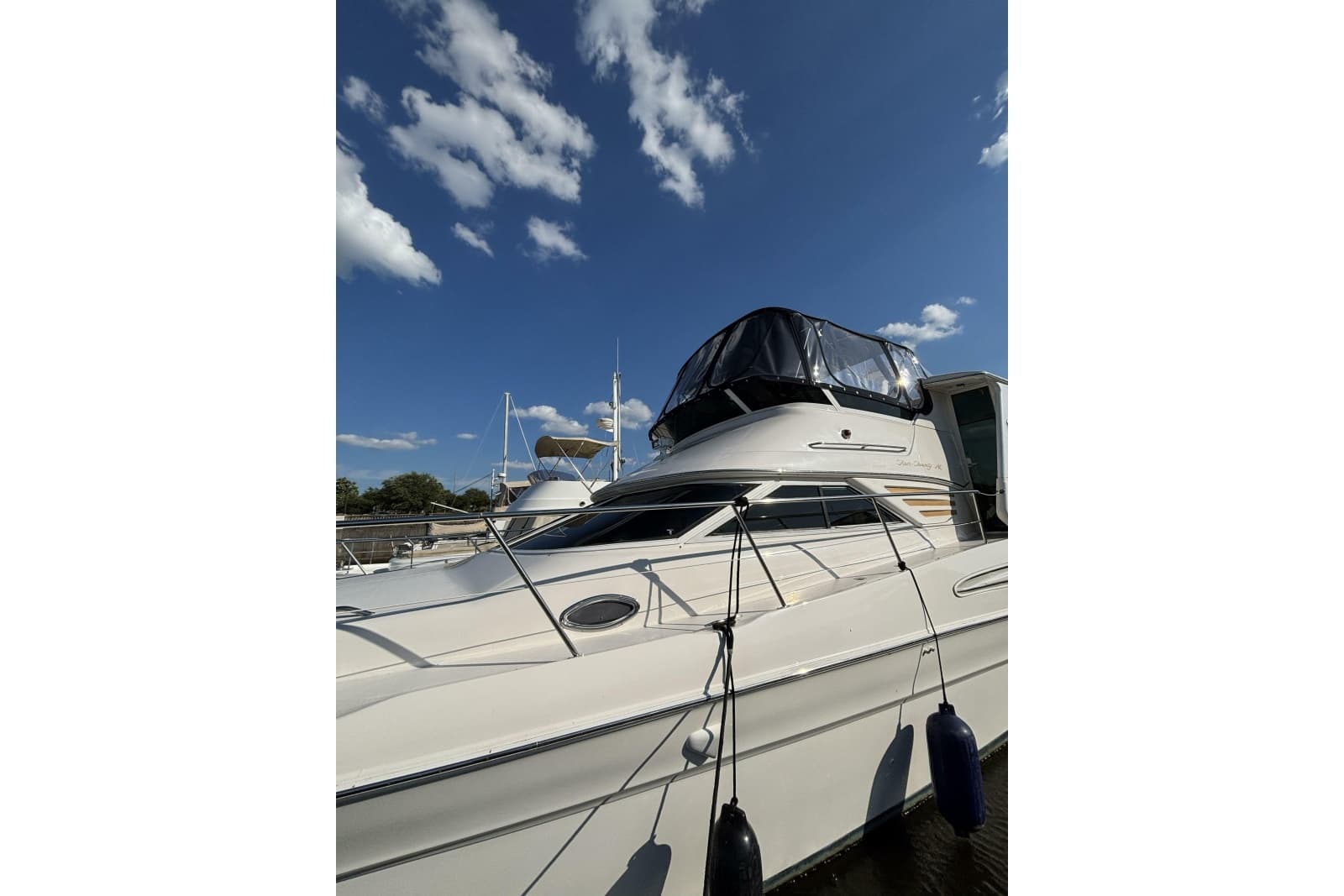1999 Sea Ray 420 Aft Cabin - Photo 5